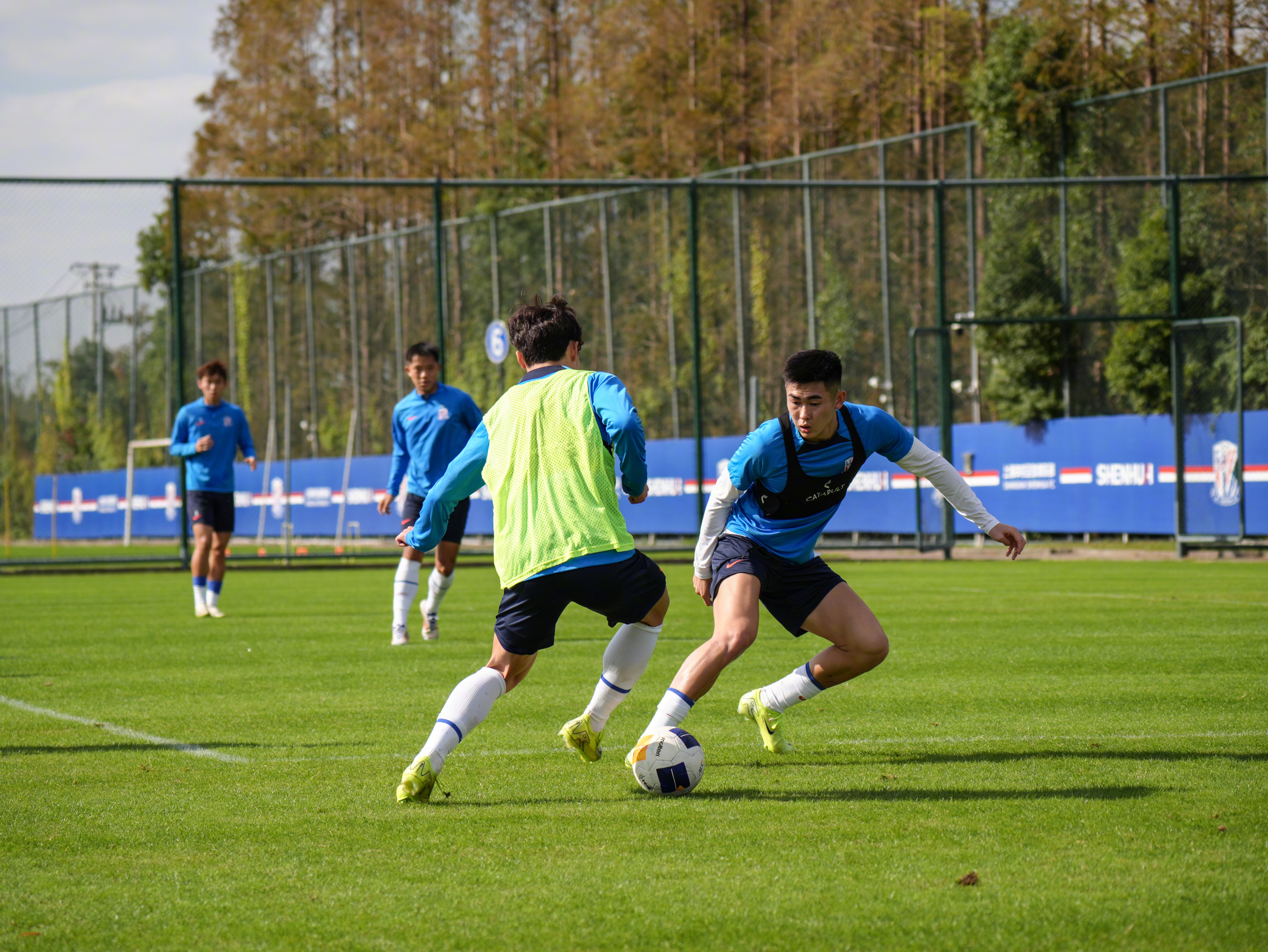 今夜突围战来临,上海申花围绕CBA常规赛豪取连胜,态度坚定,更衣室氛围转暖的简单介绍 今夜突围战来临,上海申花围绕CBA常规赛豪取连胜,态度坚定,更衣室氛围转暖的简单介绍